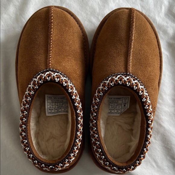 UGG Other - UGG Toddlers’ Tasman II — Size 10 — Chestnut